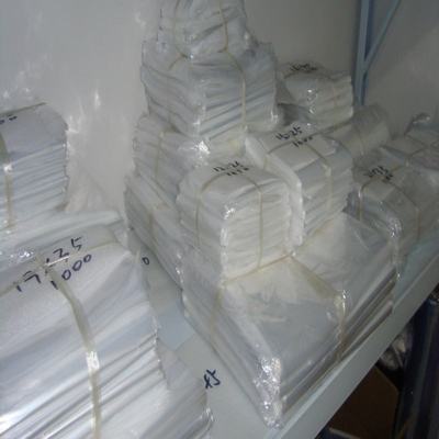 清倉特價(jià)！義烏市名優(yōu)包裝材料廠現(xiàn)貨供應(yīng)POF熱收縮袋，30cmX45cm規(guī)格每百只僅17元